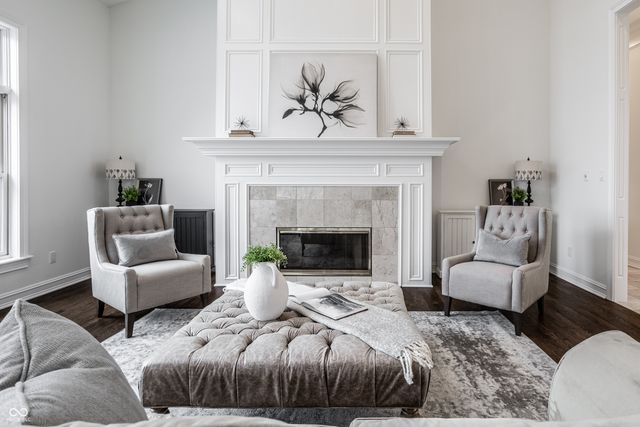 9889 Summerlakes Drive, Carmel, IN 46032