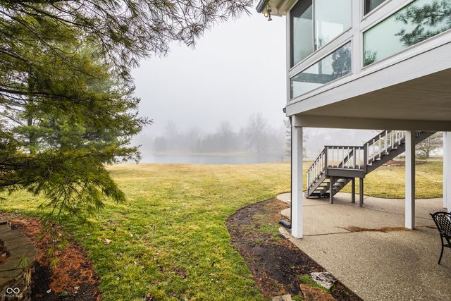 9889 Summerlakes Drive, Carmel, IN 46032