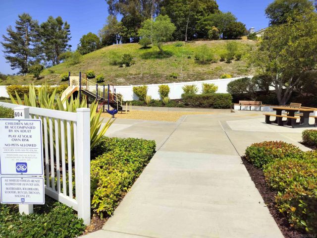 838 Masters Dr, Oceanside, CA 92057