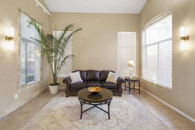 838 Masters Dr, Oceanside, CA 92057