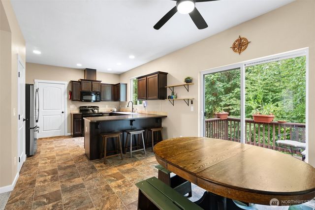2067 Caleb Place SE, Port Orchard, WA 98366