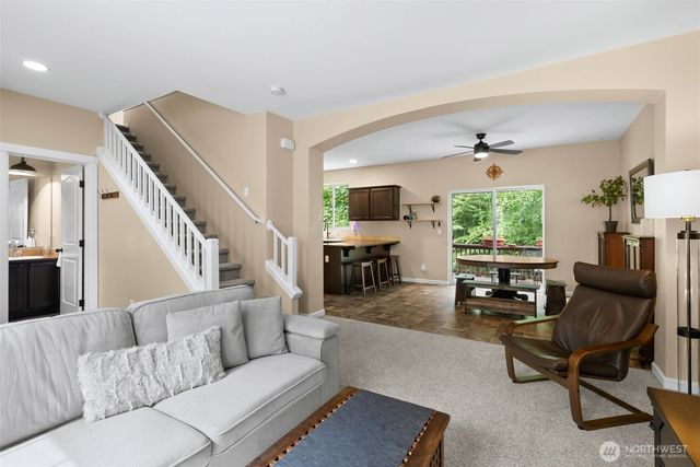 2067 Caleb Place SE, Port Orchard, WA 98366