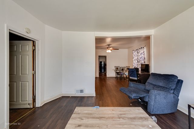 8220 S Wolcott Avenue, Chicago, IL 60620