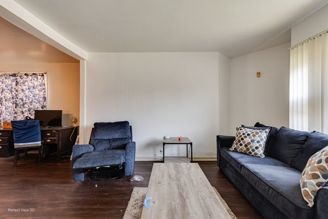 8220 S Wolcott Avenue, Chicago, IL 60620