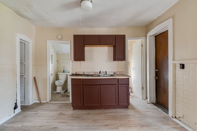 8220 S Wolcott Avenue, Chicago, IL 60620