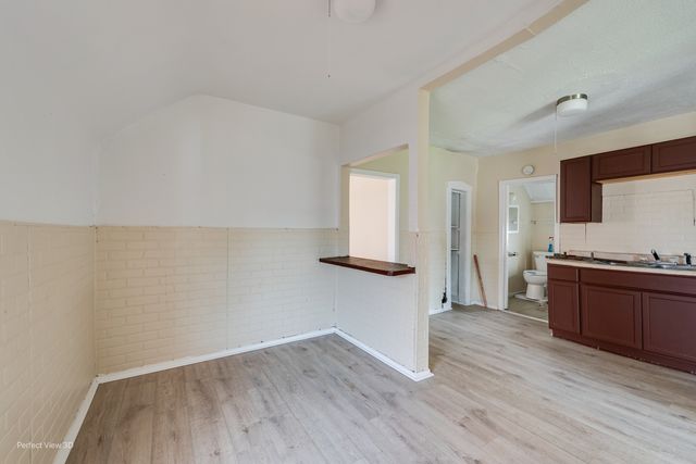 8220 S Wolcott Avenue, Chicago, IL 60620