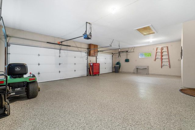 3510 Nicholson ROAD, Franksville, WI 53126