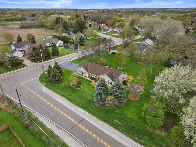 3510 Nicholson ROAD, Franksville, WI 53126