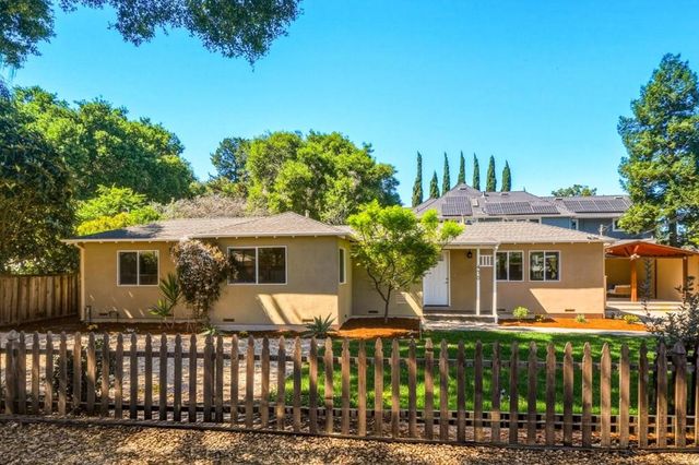 470 Bell Street, East Palo Alto, CA 94303