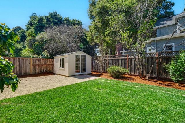 470 Bell Street, East Palo Alto, CA 94303