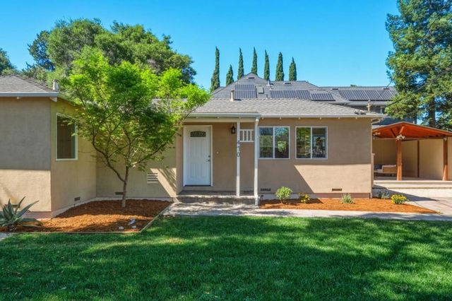 470 Bell Street, East Palo Alto, CA 94303