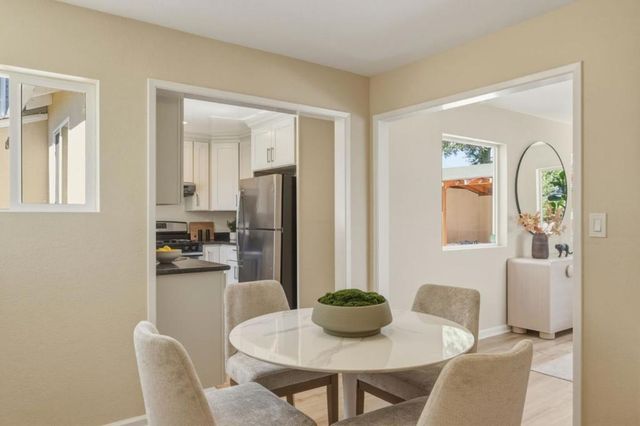 470 Bell Street, East Palo Alto, CA 94303