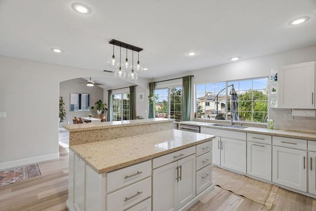 29760 Eagle Point Drive, Canyon Lake, CA 92587