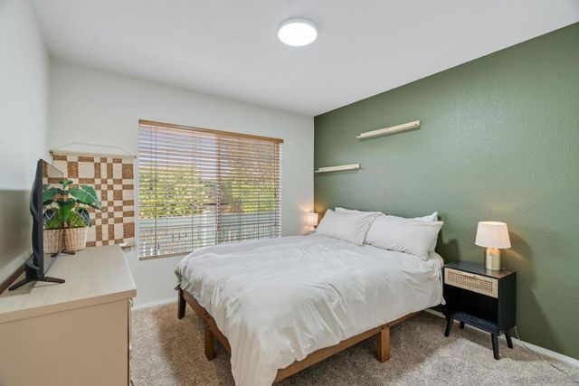 29760 Eagle Point Drive, Canyon Lake, CA 92587