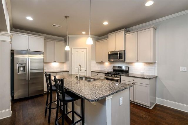 6622 Trailblazer Road, Flowery Branch, GA 30542