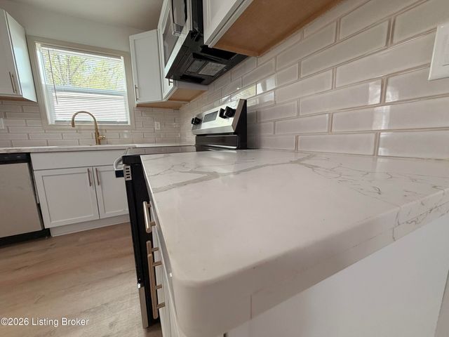 3618 Hudson Ave, Louisville, KY 40211