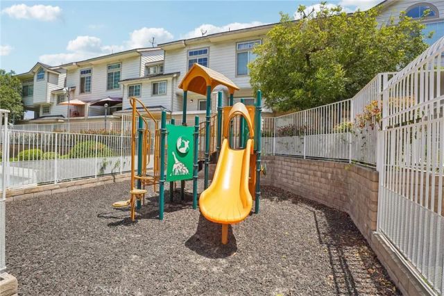 11150 Glenoaks Boulevard 271, Pacoima, CA 91331