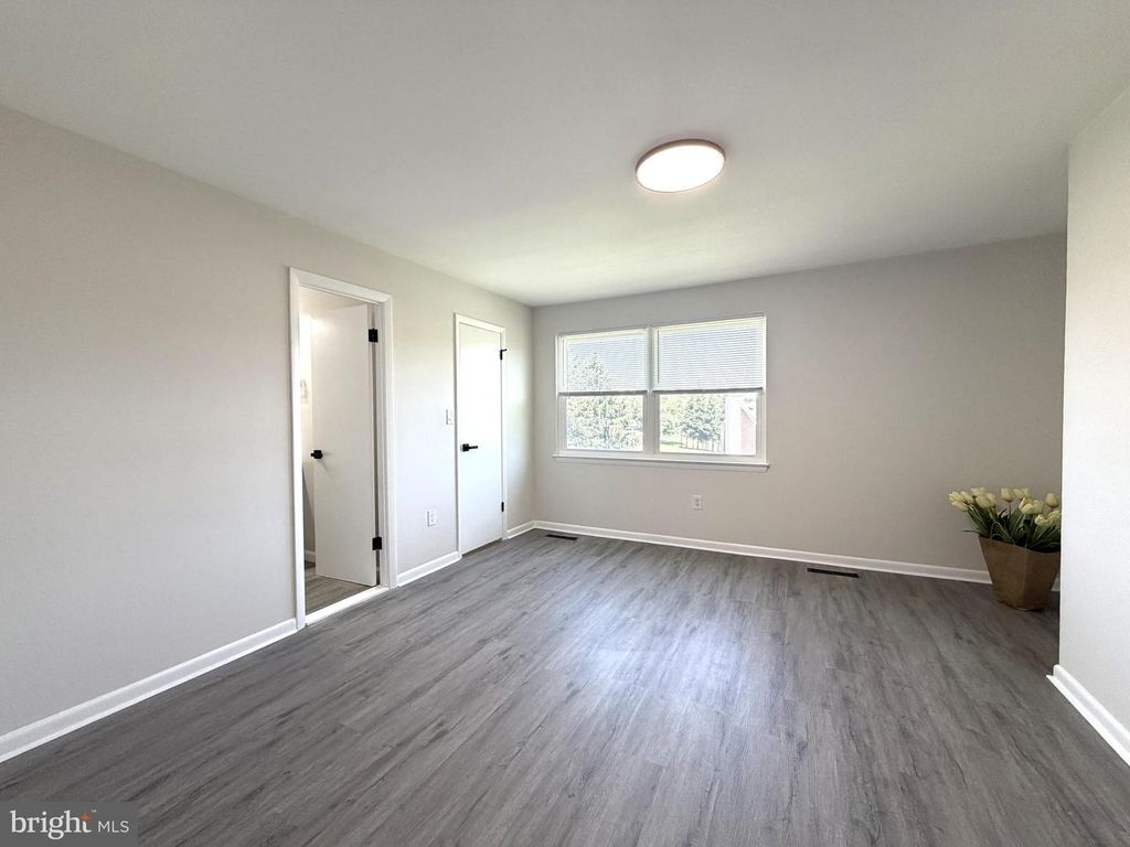 Image 20 of property listing at 20 BARONESS CT, Owings Mills, MD 21117