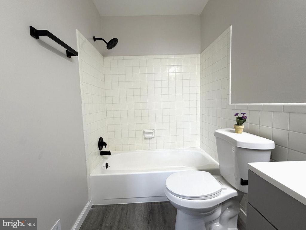Image 23 of property listing at 20 BARONESS CT, Owings Mills, MD 21117