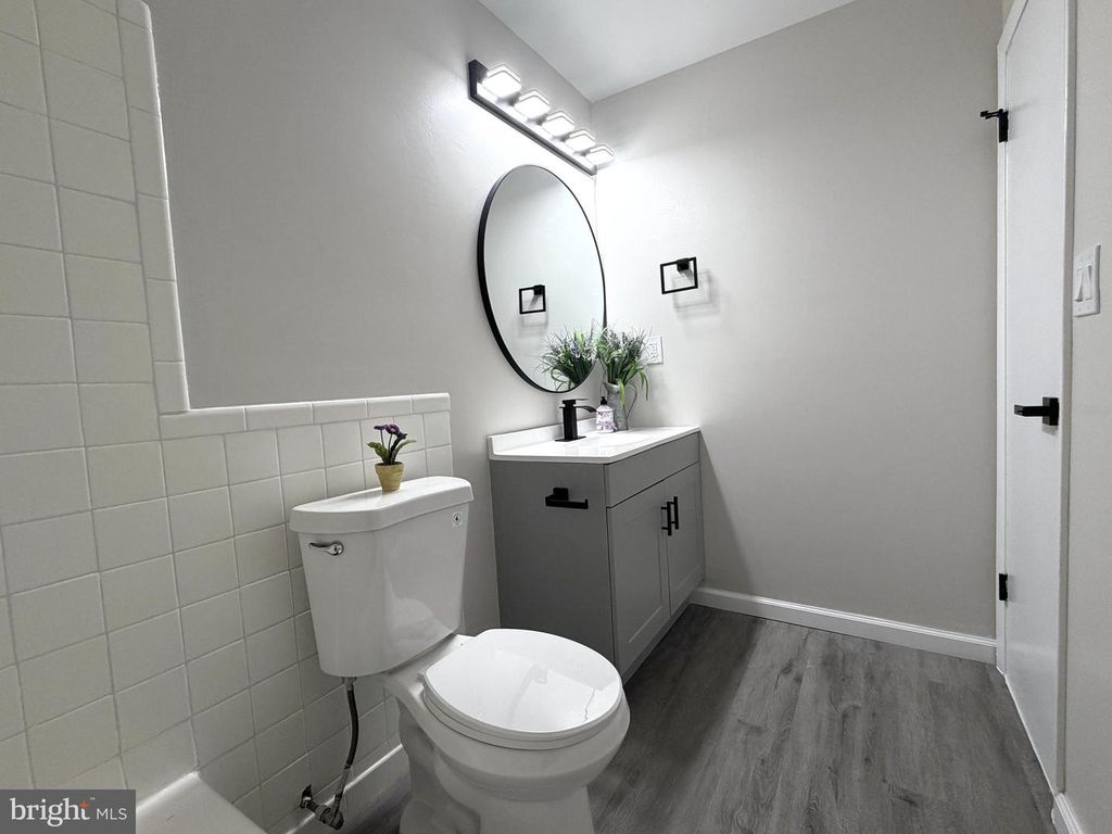 Image 24 of property listing at 20 BARONESS CT, Owings Mills, MD 21117