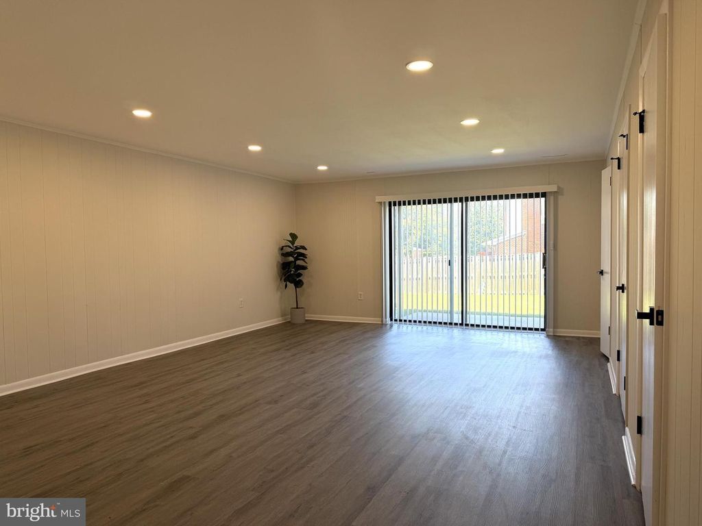 Image 31 of property listing at 20 BARONESS CT, Owings Mills, MD 21117