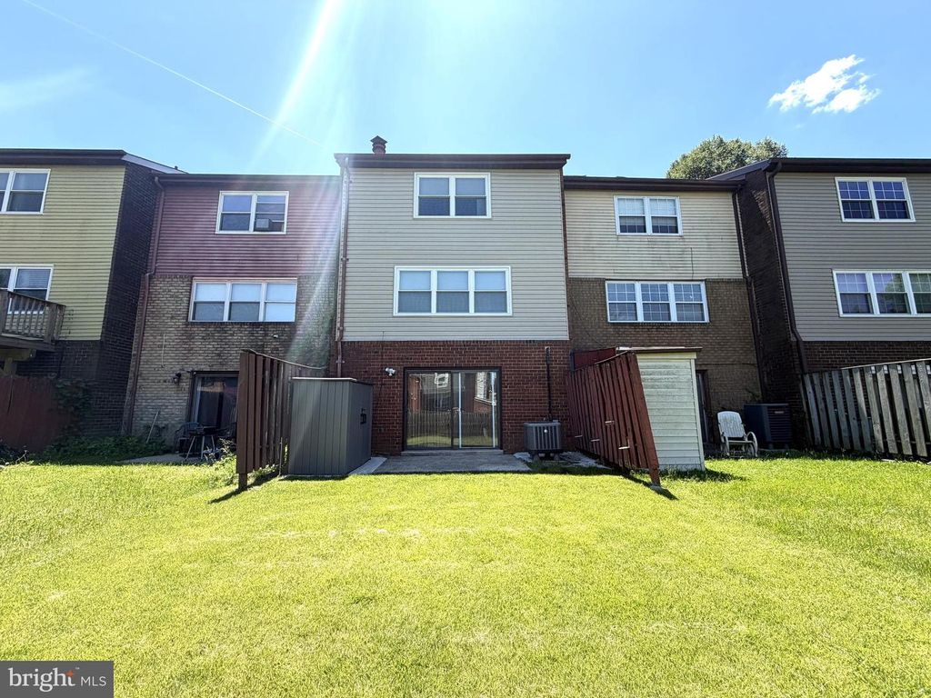 Image 37 of property listing at 20 BARONESS CT, Owings Mills, MD 21117