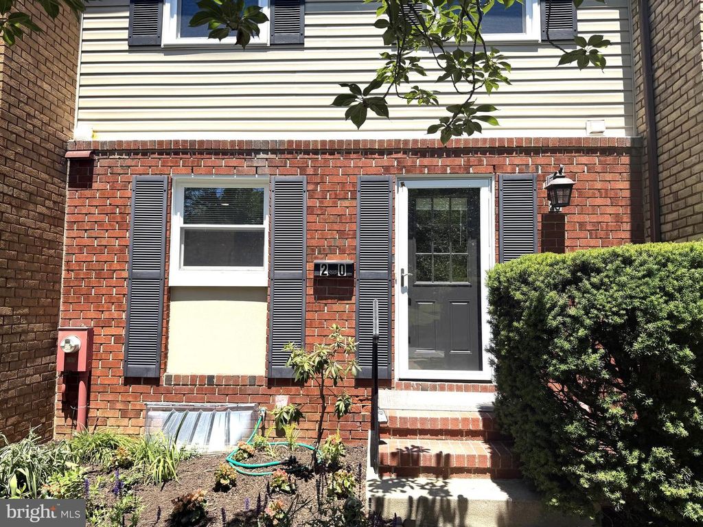 Image 39 of property listing at 20 BARONESS CT, Owings Mills, MD 21117