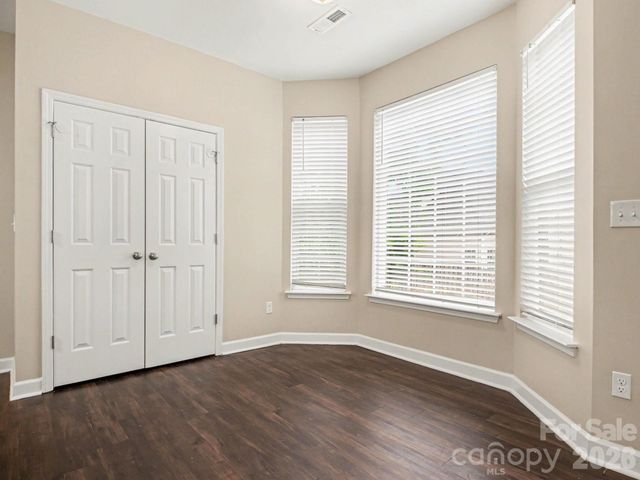 12102 Hampton Place Drive, Charlotte, NC 28269