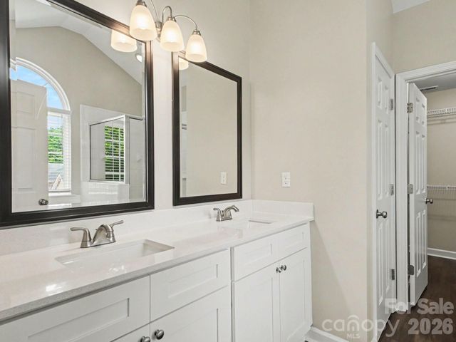 12102 Hampton Place Drive, Charlotte, NC 28269
