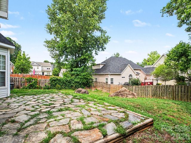 12102 Hampton Place Drive, Charlotte, NC 28269