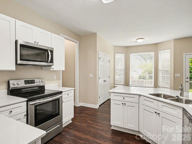 12102 Hampton Place Drive, Charlotte, NC 28269