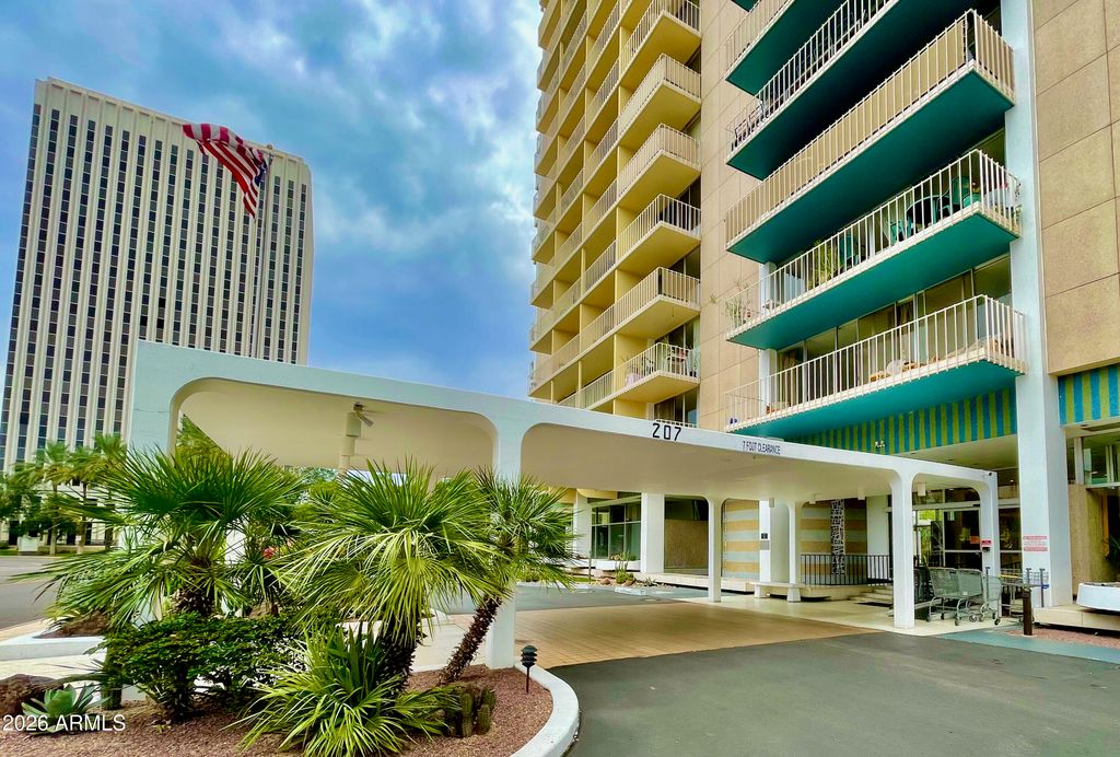207 W Clarendon Avenue Unit 22C, Phoenix, AZ 85013 — photo 2
