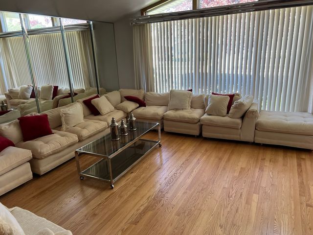 9238 S Constance Avenue, Chicago, IL 60617