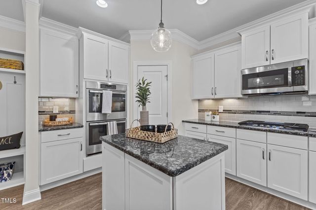 3108 Hampton Ridge Rd, Fayetteville, NC 28311