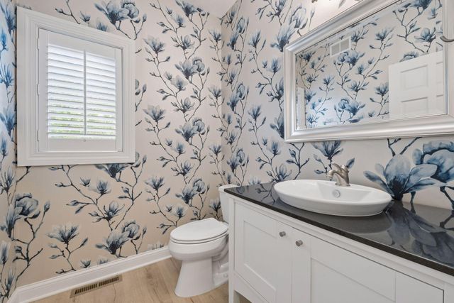 3049 Fairway Drive, Chaska, MN 55318