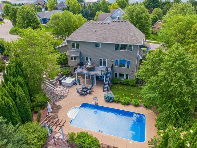 3049 Fairway Drive, Chaska, MN 55318