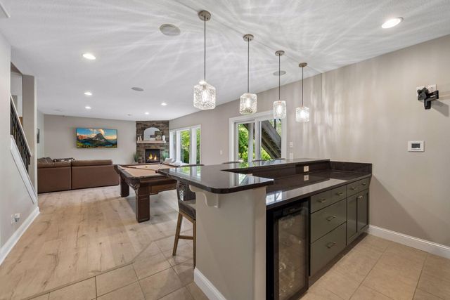 3049 Fairway Drive, Chaska, MN 55318