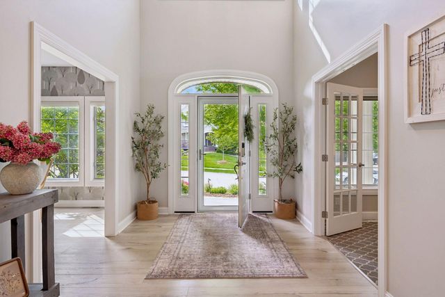 3049 Fairway Drive, Chaska, MN 55318