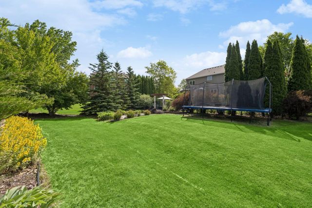 3049 Fairway Drive, Chaska, MN 55318