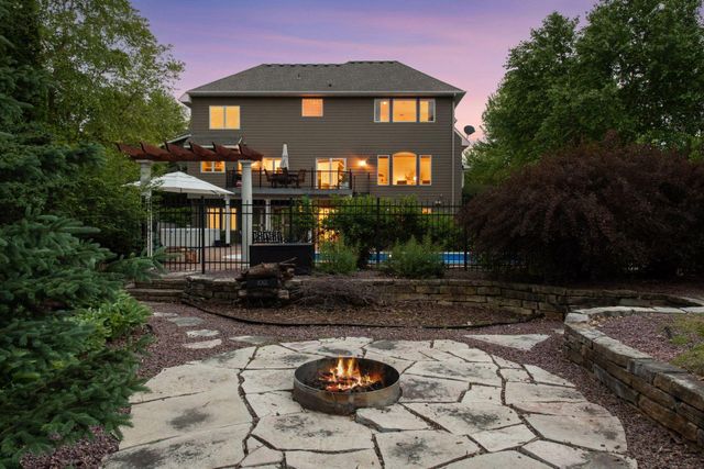 3049 Fairway Drive, Chaska, MN 55318