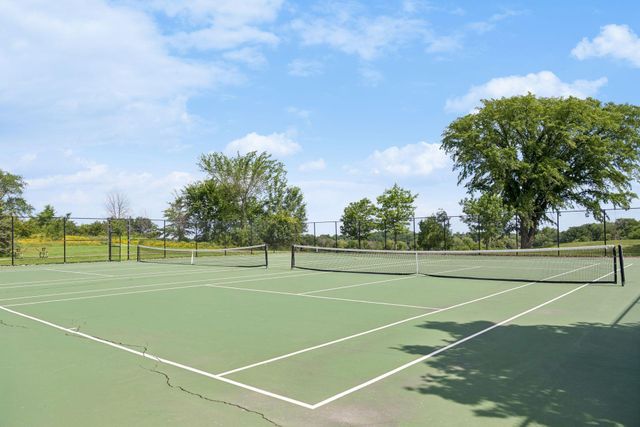 3049 Fairway Drive, Chaska, MN 55318