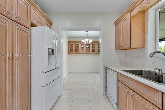 2475 NE 214th Street, Aventura, FL 33180