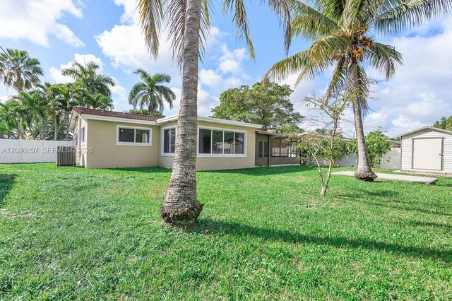 2475 NE 214th Street, Aventura, FL 33180