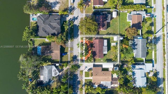 2475 NE 214th Street, Aventura, FL 33180