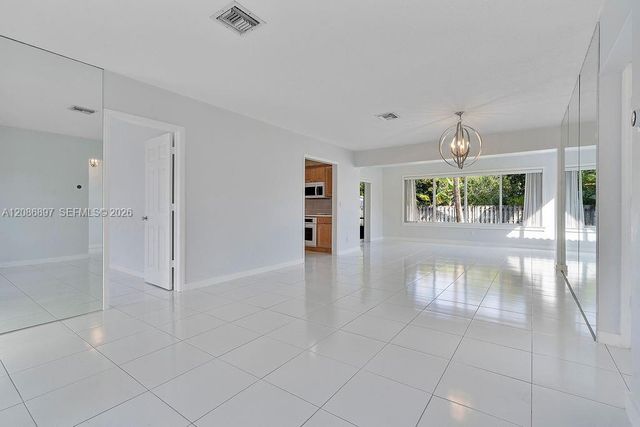 2475 NE 214th Street, Aventura, FL 33180