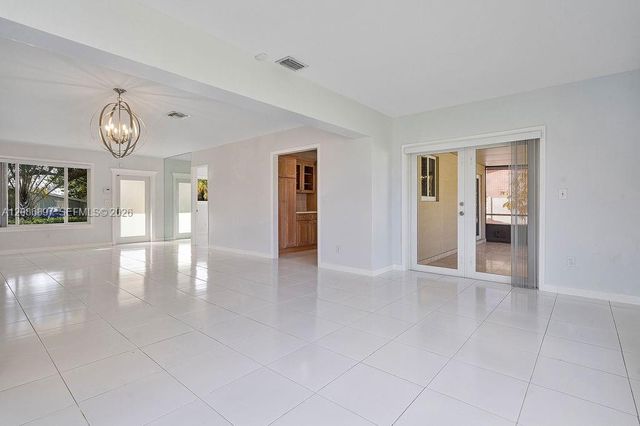 2475 NE 214th Street, Aventura, FL 33180