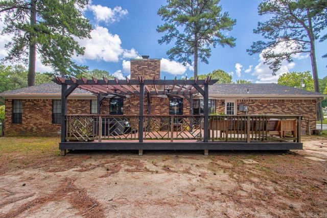 701 Sheffield Drive, Bryant, AR 72022