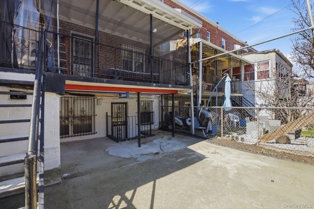 2530 Bronxwood Avenue, Bronx, NY 10469