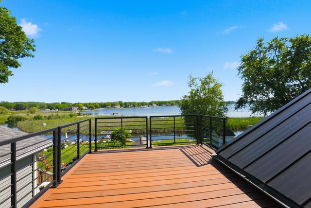 195 Lane 850 Snow Lake, Fremont, IN 46737
