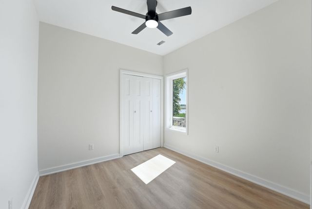 195 Lane 850 Snow Lake, Fremont, IN 46737